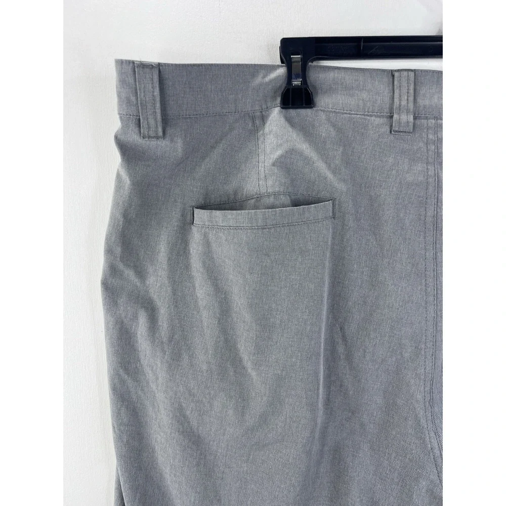 Travis Mathew Beck Shorts Men 42 Gray 9